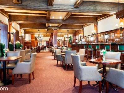 Encuentro : Tè en el Claridge 