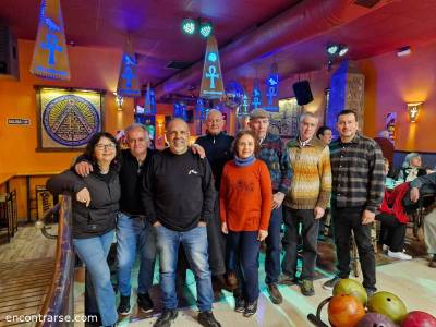 Encuentro : VAMOS AL BOWLING EN PATERNAL 