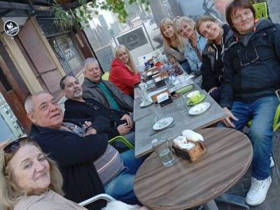Encuentro : Caminata súper tranqui ( 14:30hs) y luego cafecito 
