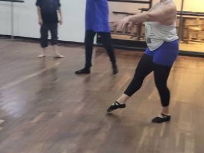 Encuentro  TALLER DE DANZA CLASICA. EN TEATRO EL JUVENIL.. I