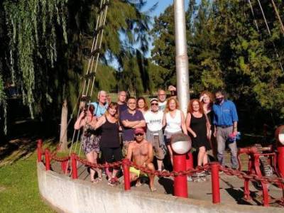 Encuentro : ASADO TIGRE Y LANCHA juegos risas sol CHA CHA RA !!!!!! 