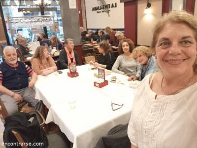 Encuentro : TARDE DE MERIENDA Y BUENA MÚSICA  