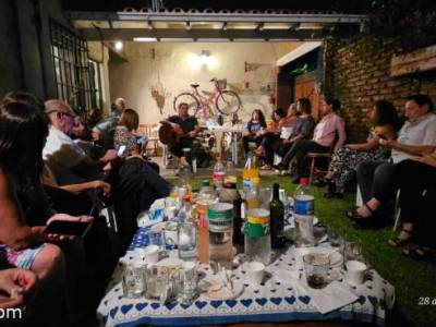 Encuentro : GUISO DE LENTEJAS Y GUITARREADA EN LO DE MAJO!!! 