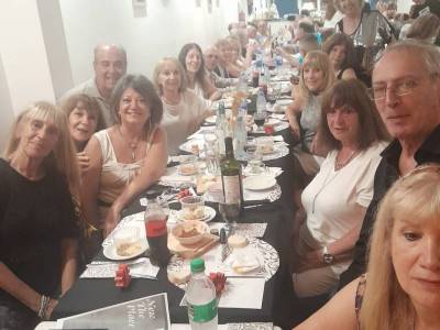 Encuentro : AÑO NUEVO,   FESTEJAMOS EN EL MAR ......... 