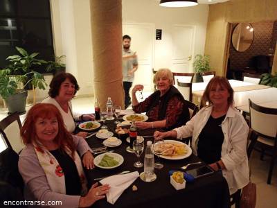 Encuentro : En Alto Palermo hablamos de viajes 