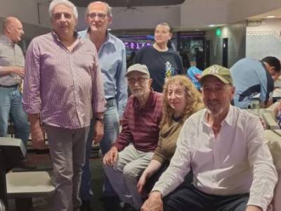 Encuentro : VAMOS AL BOWLING EN PATERNAL 