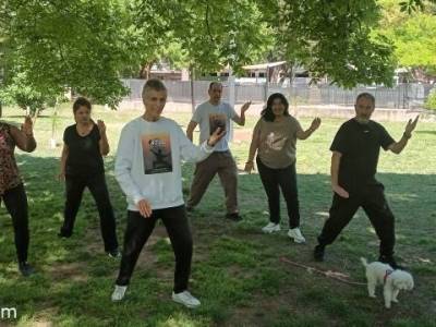 Encuentro : CLASE ABIERTA DE  TAI CHI/CHI KUNG en Plaza Irlanda.  