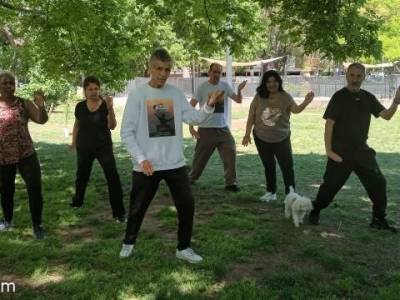 Encuentro : CLASE ABIERTA DE  TAI CHI/CHI KUNG en Plaza Irlanda.  