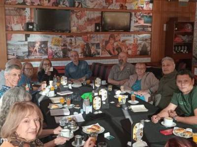 Encuentro : CAFÉ FILOSOFICO- Díalogo, Reflexíon e intercambio Grupal. 