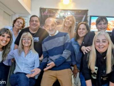 Encuentro :  TENES GANAS DE CANTAR, ACÁ ESTAMOS! 9 AÑO CONSECUTIVO DEL TALLER DE CANTO  ! 