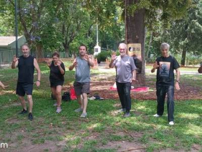 Encuentro : CLASE ABIERTA DE  TAI CHI/CHI KUNG en Plaza Irlanda.  