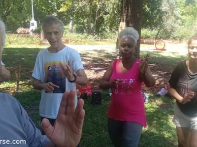 Encuentro : CLASE ABIERTA DE  TAI CHI/CHI KUNG en Plaza Irlanda.  