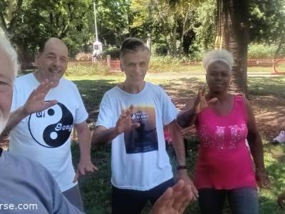 Encuentro : CLASE ABIERTA DE  TAI CHI/CHI KUNG en Plaza Irlanda.  