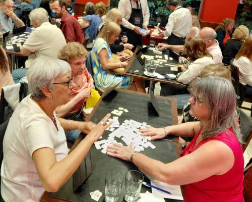 35763 2 Jugamos Rummy en Caballito!!