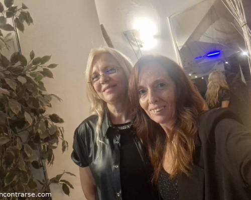 Dos locas, que ponemos todo, y mas para transformar una noche en pura diversion :Encuentro Grupal FESTEJAMOS DIA DE LA MUJER, A LO GRANDE NOCHE DE AMIGOS Y CELEBRACION