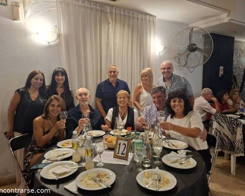 35800 42 FESTEJAMOS DIA DE LA MUJER, A LO GRANDE NOCHE DE AMIGOS Y CELEBRACION