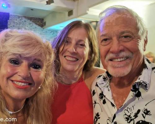 Gente linda  :Encuentro Grupal FESTEJAMOS DIA DE LA MUJER, A LO GRANDE NOCHE DE AMIGOS Y CELEBRACION