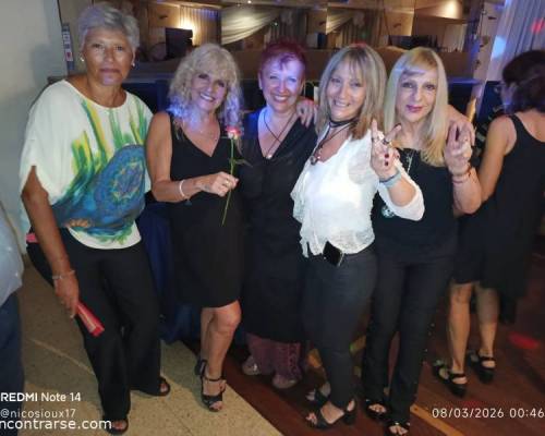 Con la maravillosa Sandra 😘 :Encuentro Grupal FESTEJAMOS DIA DE LA MUJER, A LO GRANDE NOCHE DE AMIGOS Y CELEBRACION