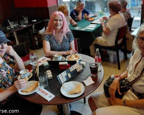 35813 4 Jugamos Rummy en Caballito!!