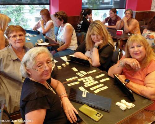 35813 8 Jugamos Rummy en Caballito!!