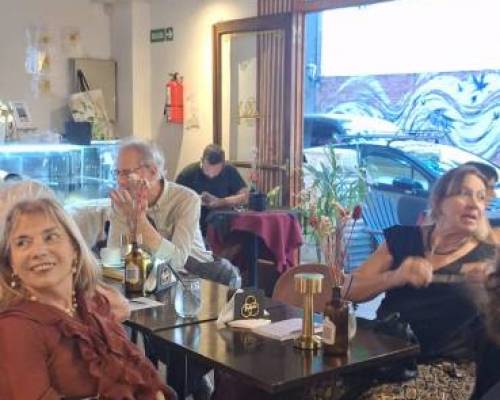 35887 10 Encuentro exclusivo con el escritor Hernán Ronsino