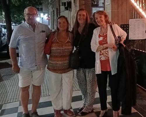 35909 16 Cena en el patio de una casona de Palermo