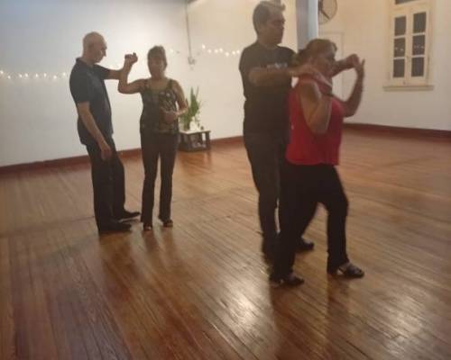 35913 2 CLASES PARA PRINCIPIANTES DE AMERICANO Y ROCK !