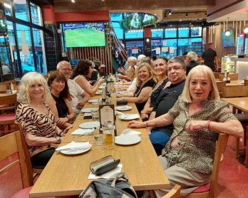 35921 25 CERRAMOS EL FINDE, EL DOMINGO, NOS JUNTAMOS A COMER EN LDZ...!!!