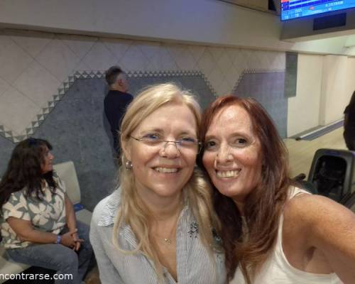 35987 11 “ Vamos al BOWLING el Viernes?,....tengo ganas de jugar....