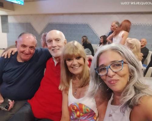 35987 2 “ Vamos al BOWLING el Viernes?,....tengo ganas de jugar....