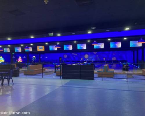 35998 14 BOWLING EN EL BOULEVARD SHOPPING ADROGUE, JUSTO QUE LO NECESITABAMOS...!!