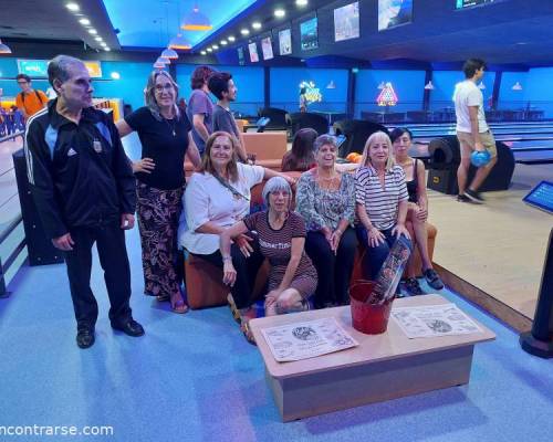 35998 17 BOWLING EN EL BOULEVARD SHOPPING ADROGUE, JUSTO QUE LO NECESITABAMOS...!!