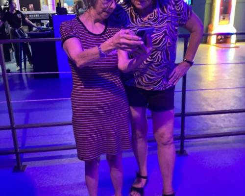 35998 6 BOWLING EN EL BOULEVARD SHOPPING ADROGUE, JUSTO QUE LO NECESITABAMOS...!!