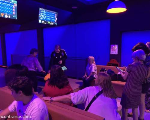 35998 7 BOWLING EN EL BOULEVARD SHOPPING ADROGUE, JUSTO QUE LO NECESITABAMOS...!!