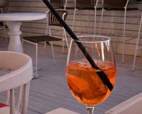 36003 15 Al caer la tarde: Sky Bar