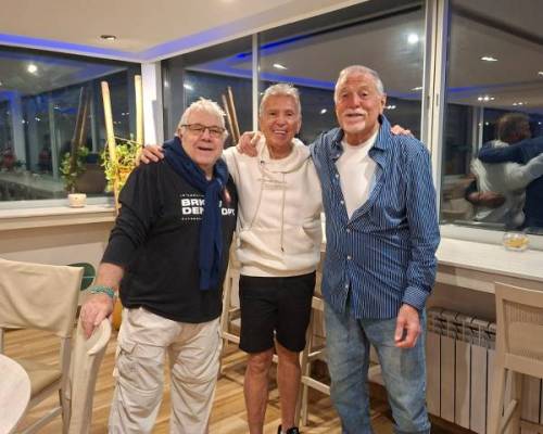 36033 15 Listos para un finde con amigos en la Costa?