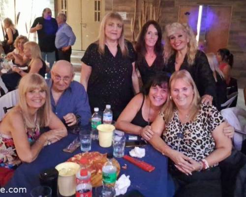 36053 10 NOCHE DE BARRIO, VOLVEMOS A BAILAR Y ENCENDER EL CLUB CANBA