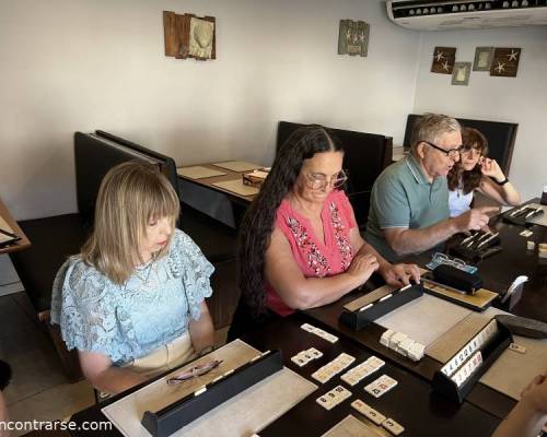 36058 4 RUMMY, CHARLA Y MERIENDA..!!