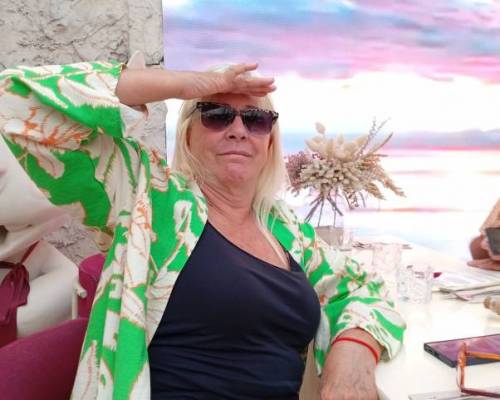 36062 11 VAMOS A TOMAR UN TRAGO A LA PLAYA?