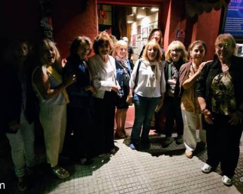 Muchas gracias por participar de esta salida de teatro + cena, que salió con la colaboración de todos: 10 estrellas !!  👏🤩 :Encuentro Grupal UN PICASSO 