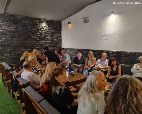 36086 31 COMBO FESTEJO: picada, pizza, show, baile y tortas con la mejor compañía.