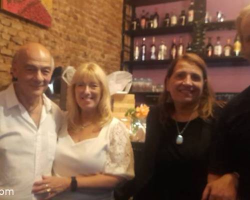 36086 5 COMBO FESTEJO: picada, pizza, show, baile y tortas con la mejor compañía.