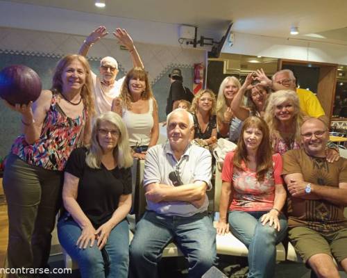 36089 1 VAMOS AL BOWLING EN PATERNAL