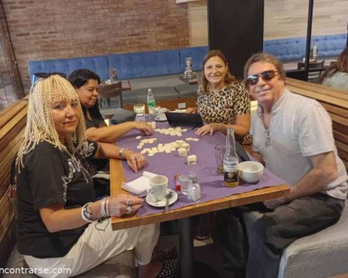 36097 4 JUGAMOS RUMMY EN CASTELAR