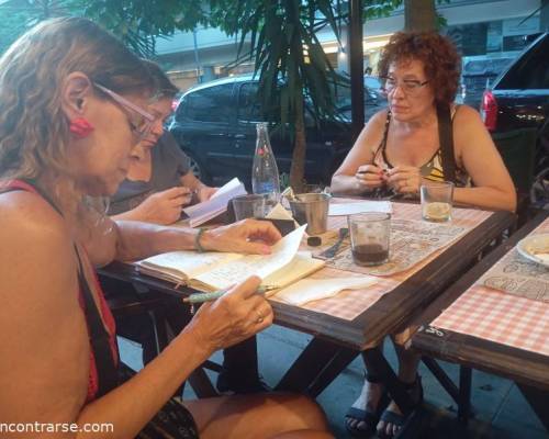 La pasamos muy bien, linda gente... :Encuentro Grupal Café literario: Tiempo de palabras 