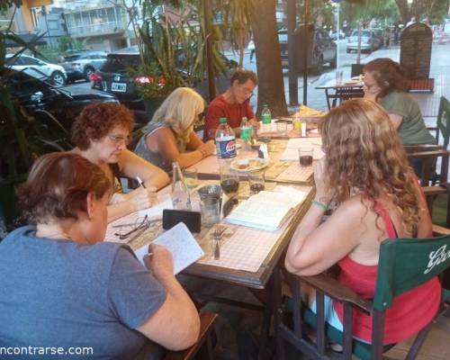 Pero qué gente tan creativa! :Encuentro Grupal Café literario: Tiempo de palabras 