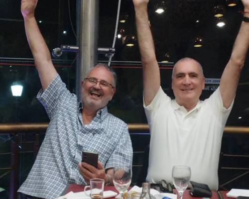 36120 27 NOS VEMOS? Caminamos y seguimos festejando la vida