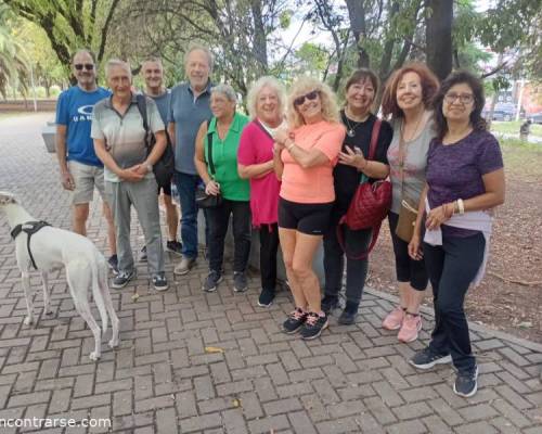 Hermoso día para caminar en grata compañía! Esta vez, posó con nosotros, un ángel de cuatro patas...¿Qué más se puede pedir? :Encuentro Grupal VENITE A CAMINAR A  RAMOS... EJERCICIO, CHARLAS Y CAFÉ!