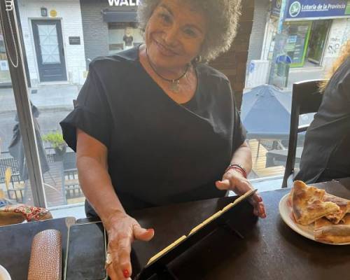 Norma empieza el juego :Encuentro Grupal JUGAMOS RUMMY, CHARLAMOS, LES CUENTO LA SIGUIENTE SALIDA NUEVA Y MERENDAMOS..!!