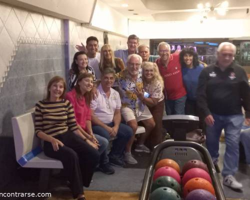 36196 31 VAMOS AL BOWLING EN PATERNAL